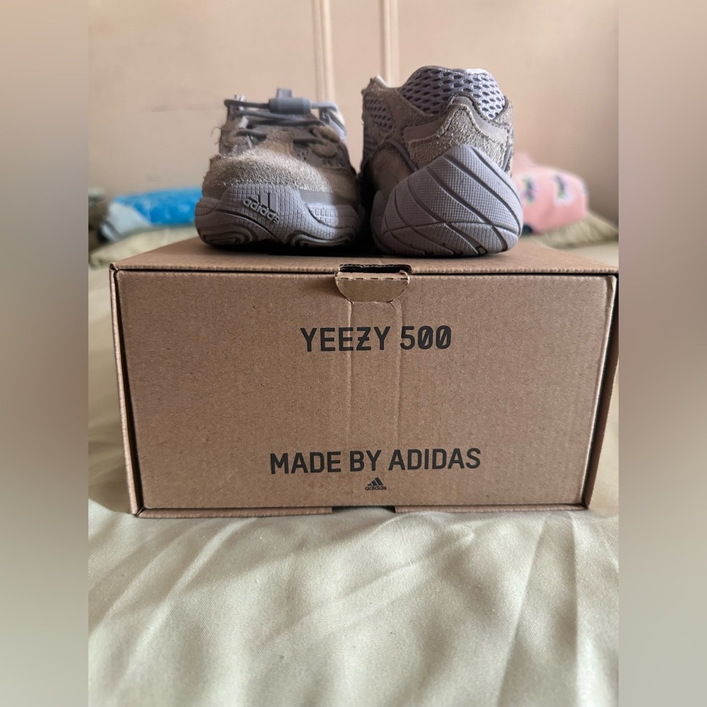 Adidas Yeezy Kids Yeezy 500 “Stone Salt" - Picture 3 of 5